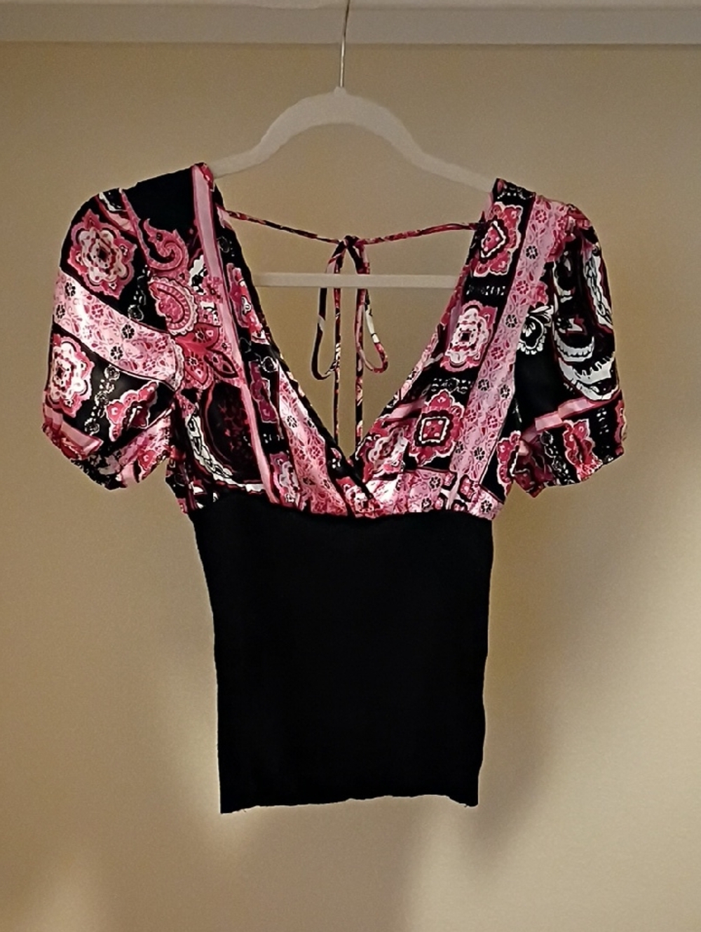 Black Bodice Pink Paisley V-Neck Tie-Back Camisole